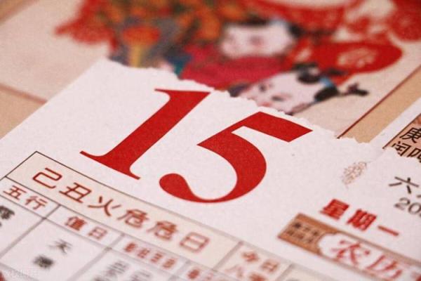 农历7月19日出生的命运解析:命理背后的秘密与人生探索 农历7月19日出生的命运解析:命理背后的秘密与人生探索