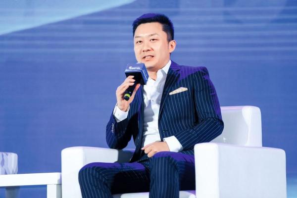 命带三金的男人,究竟是什么命?探寻人生的奥秘与机遇! 命带三金的男人,究竟是什么命?探寻人生的奥秘与机遇!