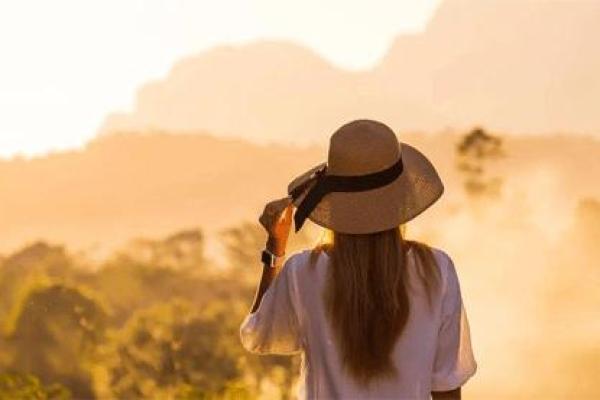 女人为何追求大富大贵的命,人生底色与自我价值的绽放 女人为何追求大富大贵的命,人生底色与自我价值的绽放