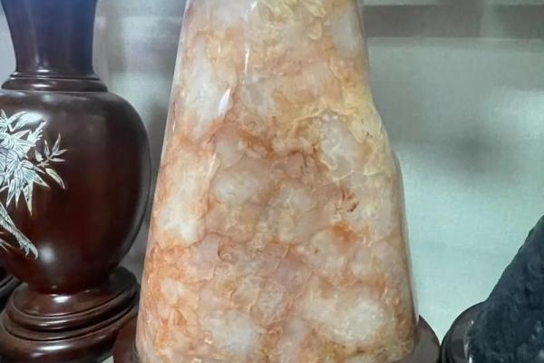 路旁土命人的玉石选择:发现你的幸运之石 路旁土命人的玉石选择:发现你的幸运之石