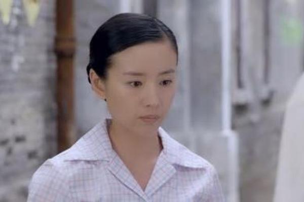 龙凤胎的女人:命运与美丽的双重奏之旅 龙凤胎的女人:命运与美丽的双重奏之旅