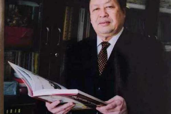 丁酉男命性格剖析:热情果敢,内心深邃的独特魅力 丁酉男命性格剖析:热情果敢,内心深邃的独特魅力