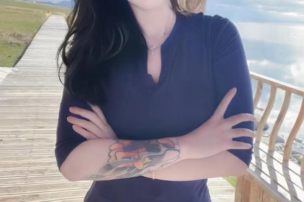 命硬的女人:解析她们的性格特征与生活智慧 命硬的女人:解析她们的性格特征与生活智慧