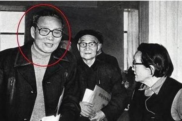 历史大人物的命格解析:智慧与命运的交响曲 历史大人物的命格解析:智慧与命运的交响曲