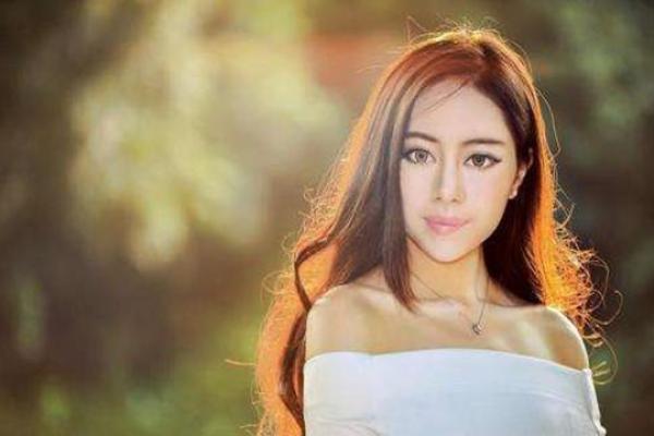 什么是仙命女人?探寻命理中神秘的女性特质与魅力 什么是仙命女人?探寻命理中神秘的女性特质与魅力