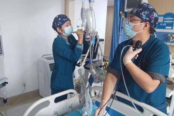 脑出血:命悬一线的危机与挑战,知晓早期症状,才是生的希望 脑出血:命悬一线的危机与挑战,知晓早期症状,才是生的希望
