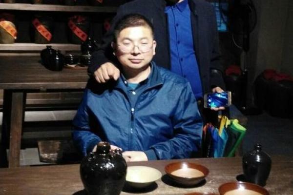 男命日坐正官的深意及其对人生的影响 男命日坐正官的深意及其对人生的影响