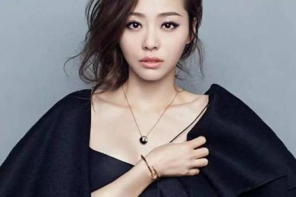 女命高贵,适合嫁给哪些优秀的人? 女命高贵,适合嫁给哪些优秀的人?
