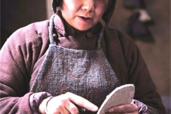妈妈的命运对女儿的影响,命中注定的传承与变革 妈妈的命运对女儿的影响,命中注定的传承与变革