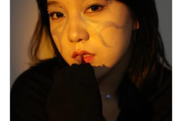 凌晨四点上班的女人:如何在黑夜中绽放光芒 凌晨四点上班的女人:如何在黑夜中绽放光芒