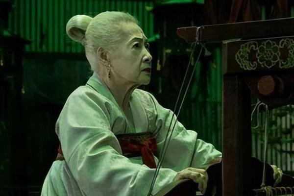 揭开男七宫女八宫命的神秘面纱:命理与爱情的交织 揭开男七宫女八宫命的神秘面纱:命理与爱情的交织