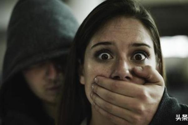 深入解析:龙女命格的奥秘与人生运势 深入解析:龙女命格的奥秘与人生运势
