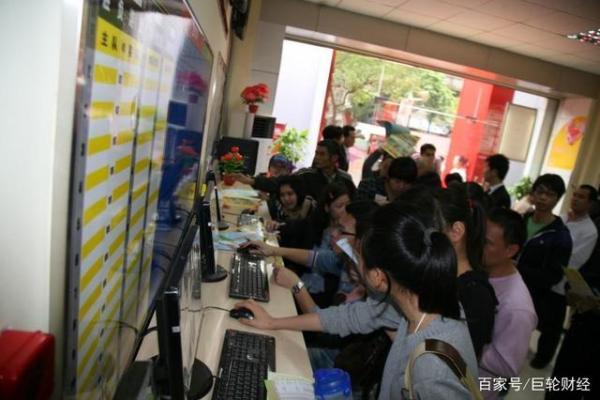 买彩票中奖的人是什么命?揭示幸运与命运的奥秘! 买彩票中奖的人是什么命?揭示幸运与命运的奥秘!
