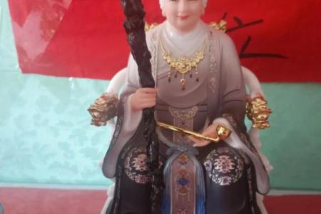 六亲缘浅的人是什么命？探寻命理的深层含义与人生启示