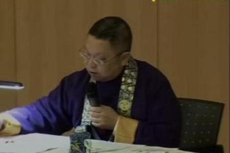李居明火命佩戴龙凤吉祥物，助你风生水起！