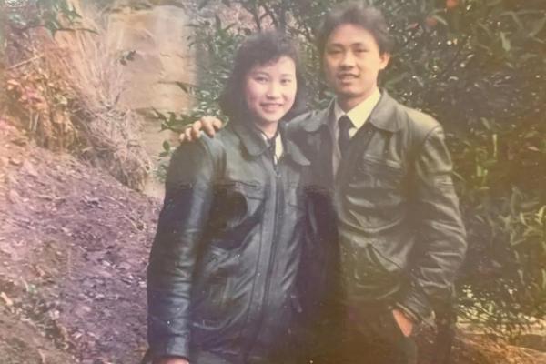 携手共老:两夫妻一起走过的岁月与命运 携手共老:两夫妻一起走过的岁月与命运