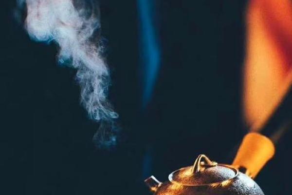 炉中火命适合的灯:点亮你的生活与灵魂 炉中火命适合的灯:点亮你的生活与灵魂