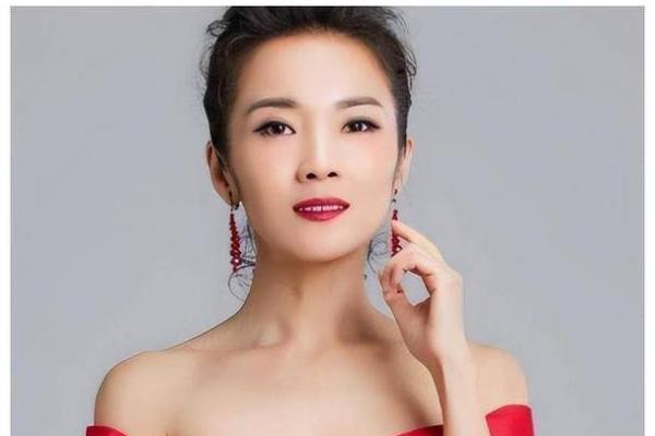 霹雳火命女孩的命名之美与智慧:一个属于她的故事 霹雳火命女孩的命名之美与智慧:一个属于她的故事