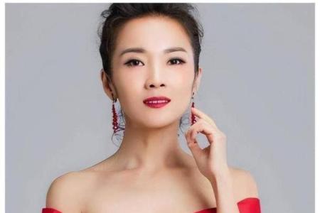 霹雳火命女孩的命名之美与智慧：一个属于她的故事